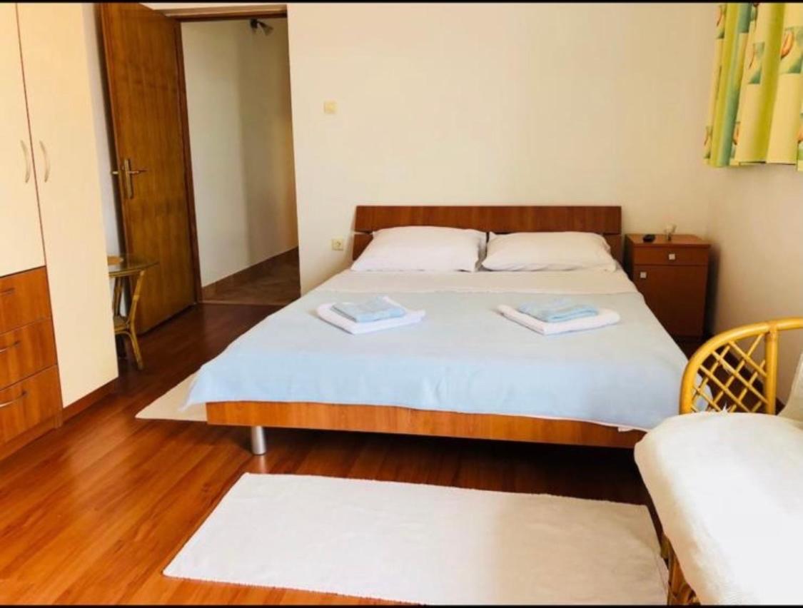 Danijel Appartamento Vir Esterno foto